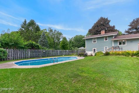 137 Mammoth Spring Road Wynantskill NY 12198