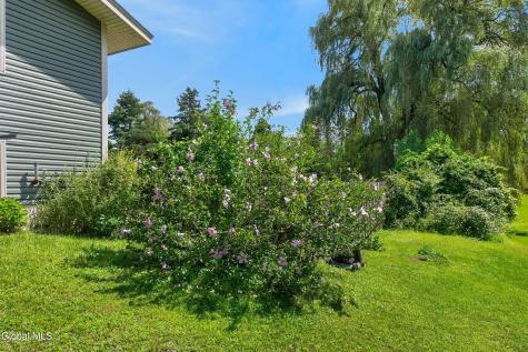 137 Mammoth Spring Road Wynantskill NY 12198