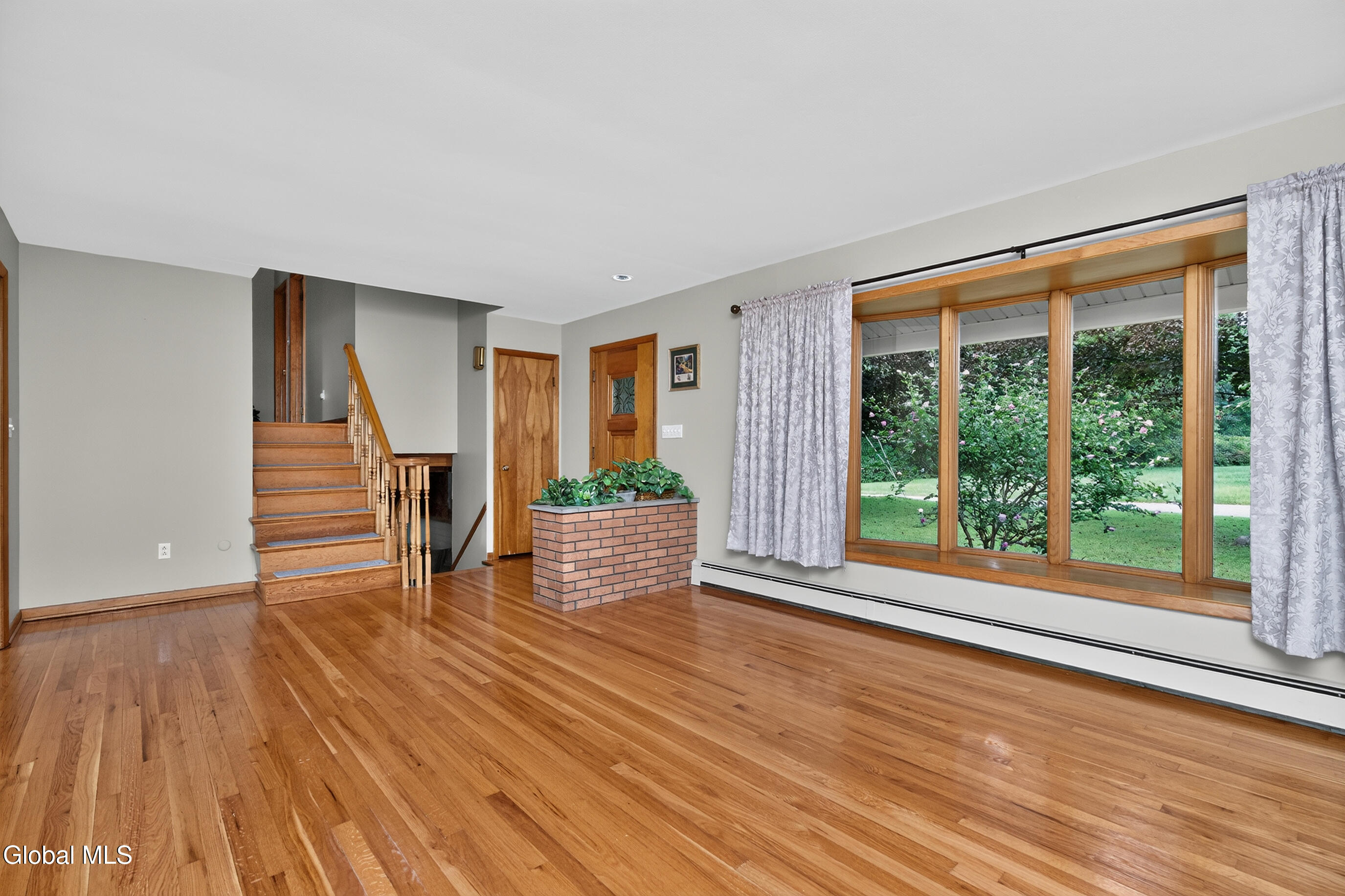 137 Mammoth Spring Road Wynantskill NY 12198