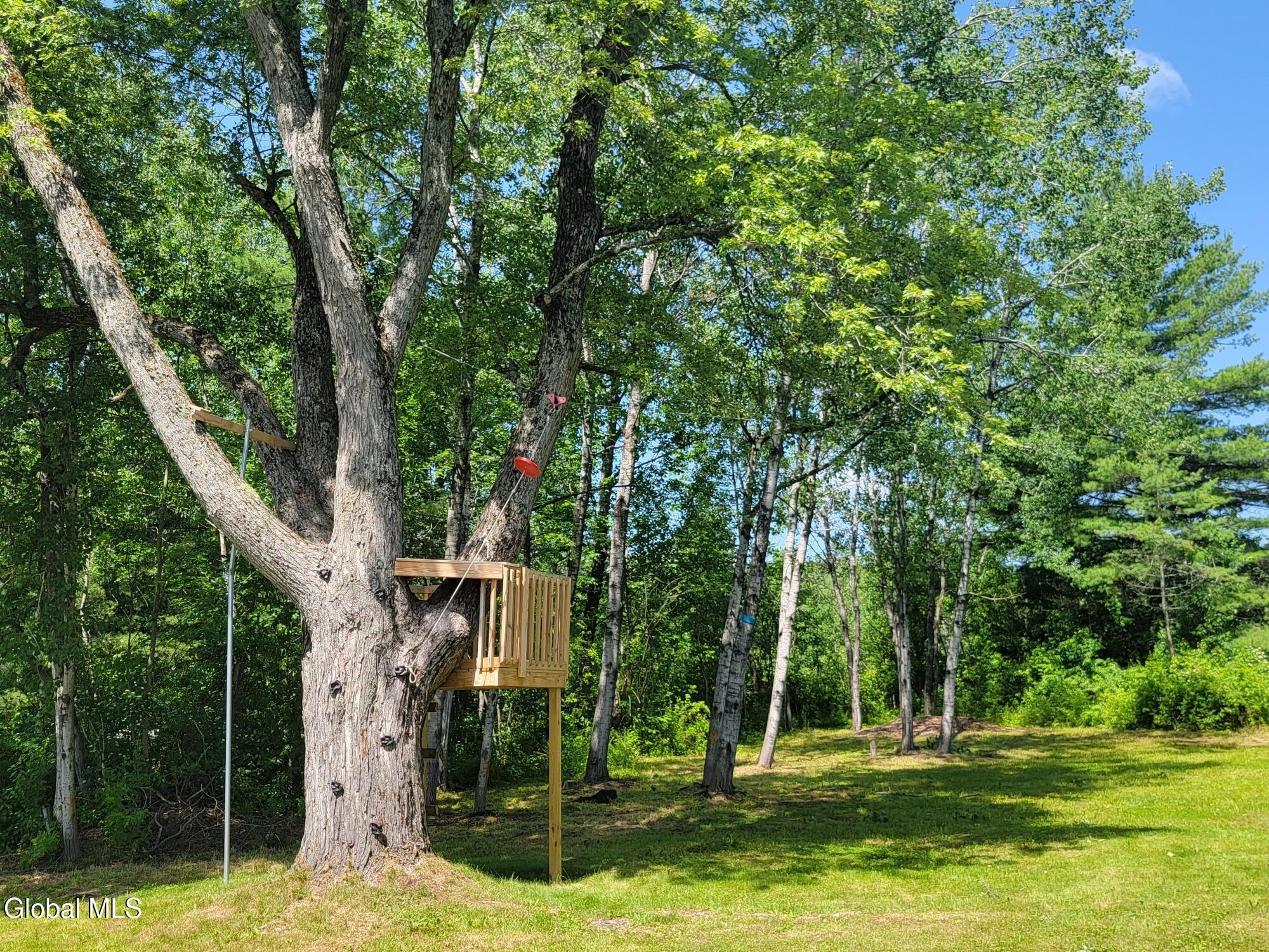 963 U.s. Route 9 Schroon Lake NY 12870