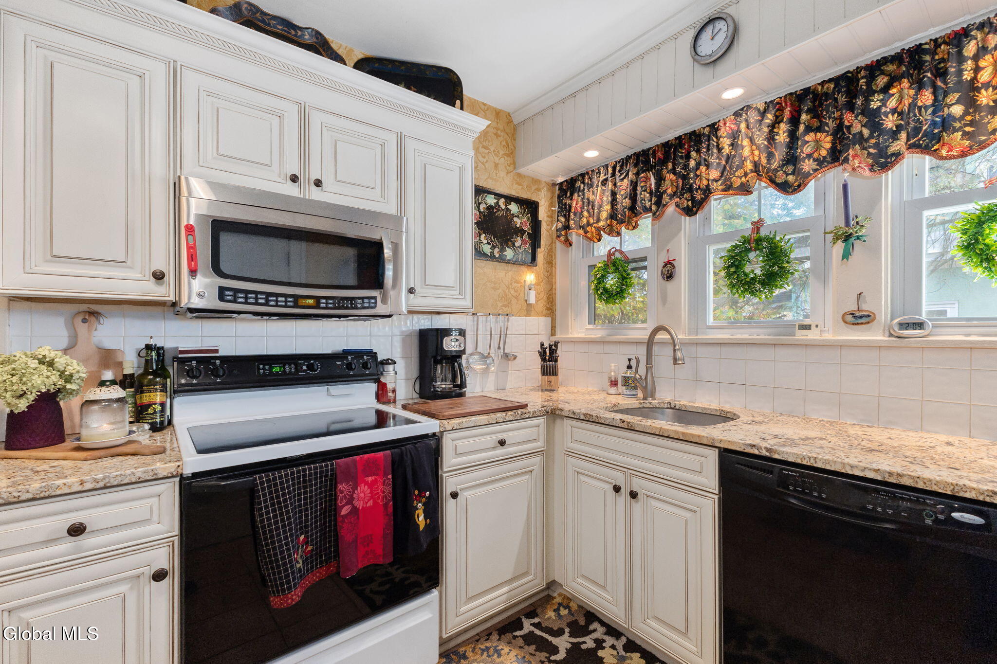 2131 Grand Boulevard Niskayuna NY 12309