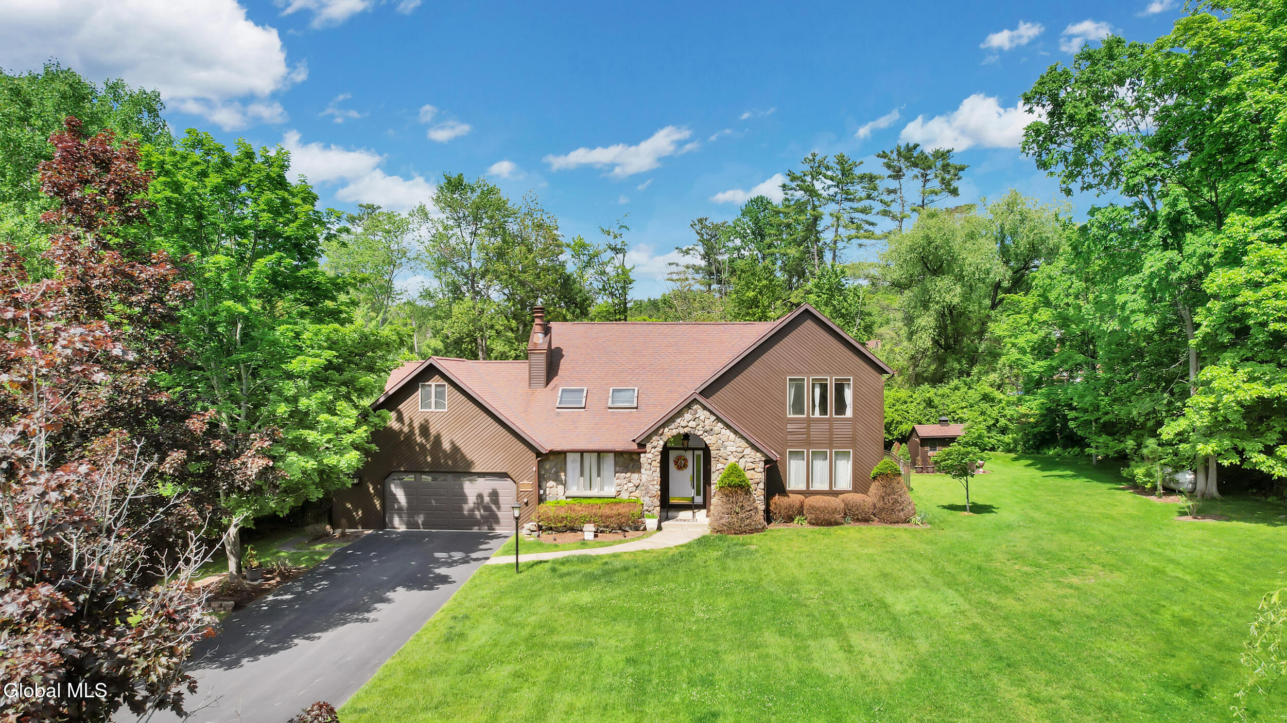 3 Hickory Lane Averill Park NY 12018