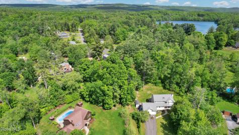 3 Hickory Lane Averill Park NY 12018