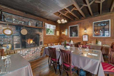 L4.200 Us-9 Schroon Lake NY 12870
