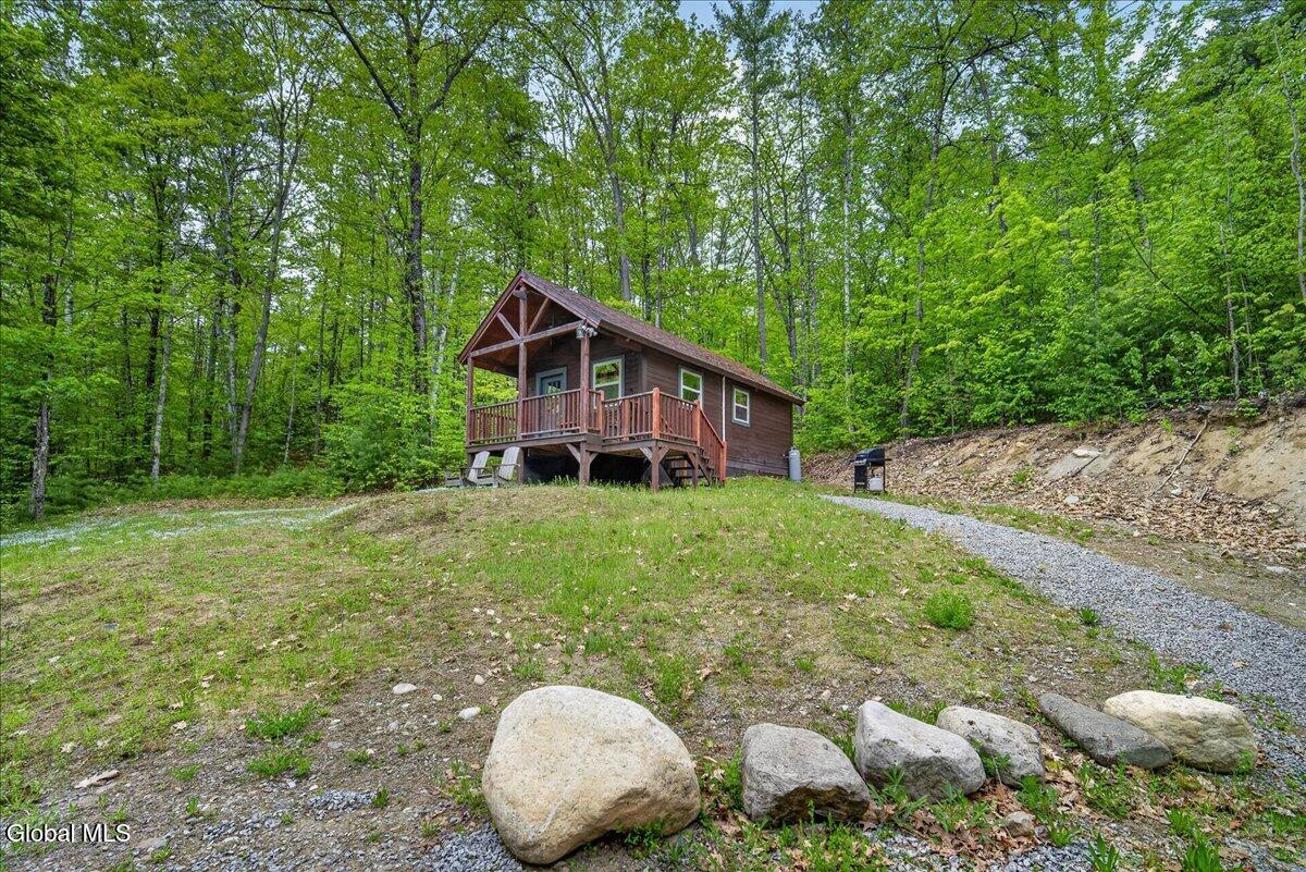 L4.200 Us-9 Schroon Lake NY 12870