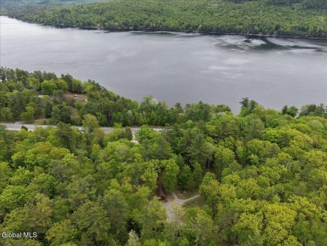 L4.200 Us-9 Schroon Lake NY 12870