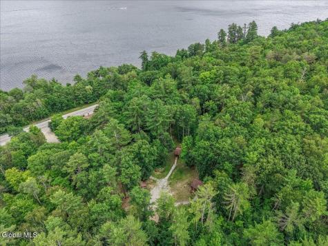 L4.200 Us-9 Schroon Lake NY 12870