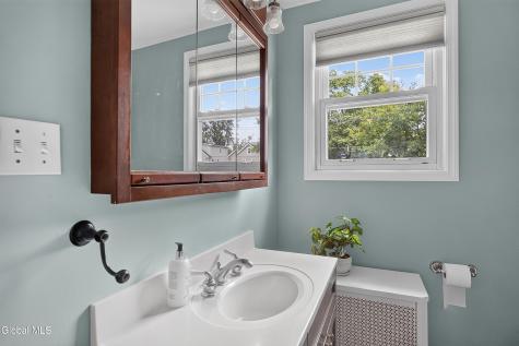 2205 Grand Boulevard Niskayuna NY 12309