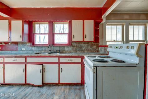 10 Franklin Street Gloversville NY 12078