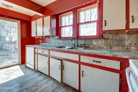 10 Franklin Street Gloversville NY 12078