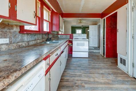 10 Franklin Street Gloversville NY 12078