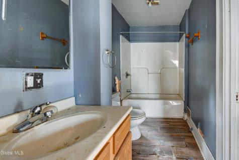 10 Franklin Street Gloversville NY 12078