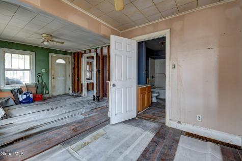 10 Franklin Street Gloversville NY 12078