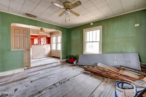 10 Franklin Street Gloversville NY 12078