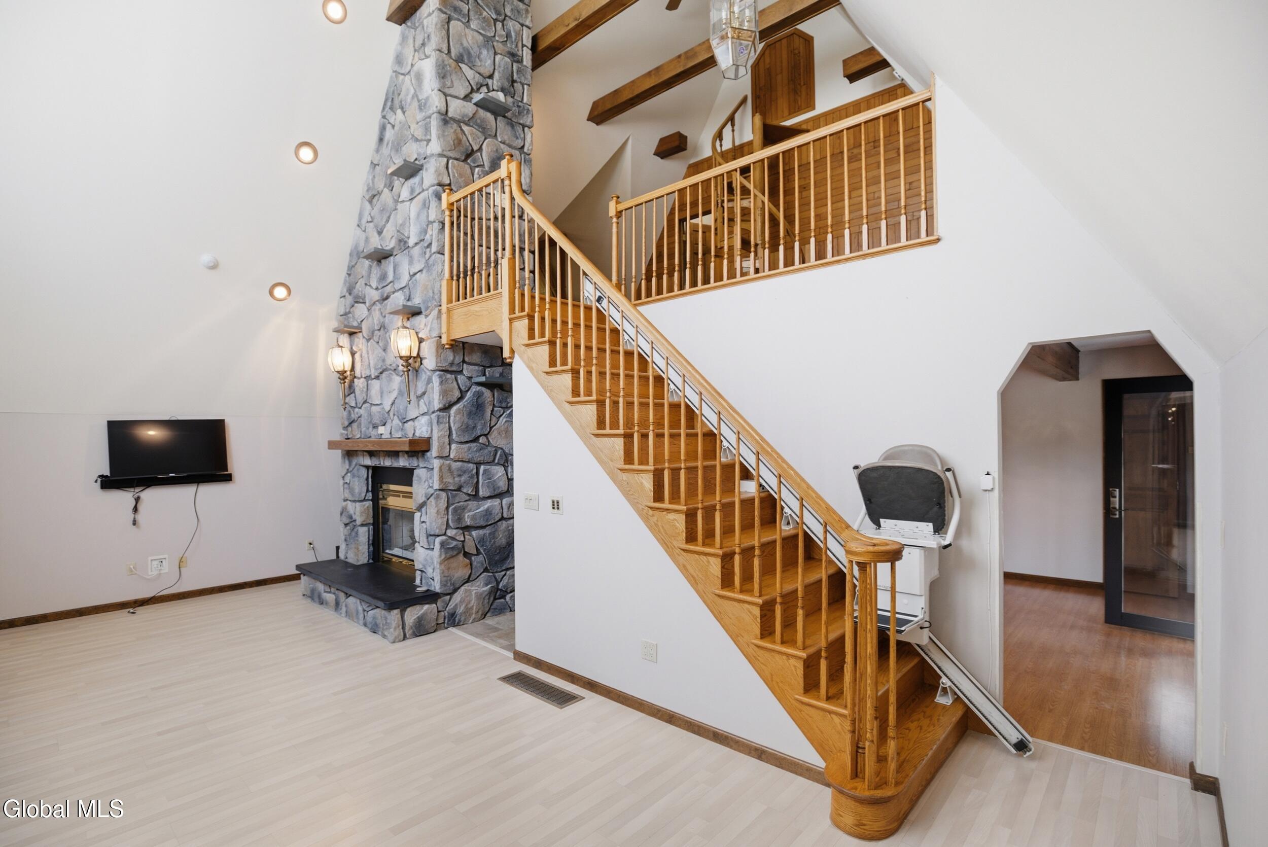 19 Polk Way West Sand Lake NY 12196