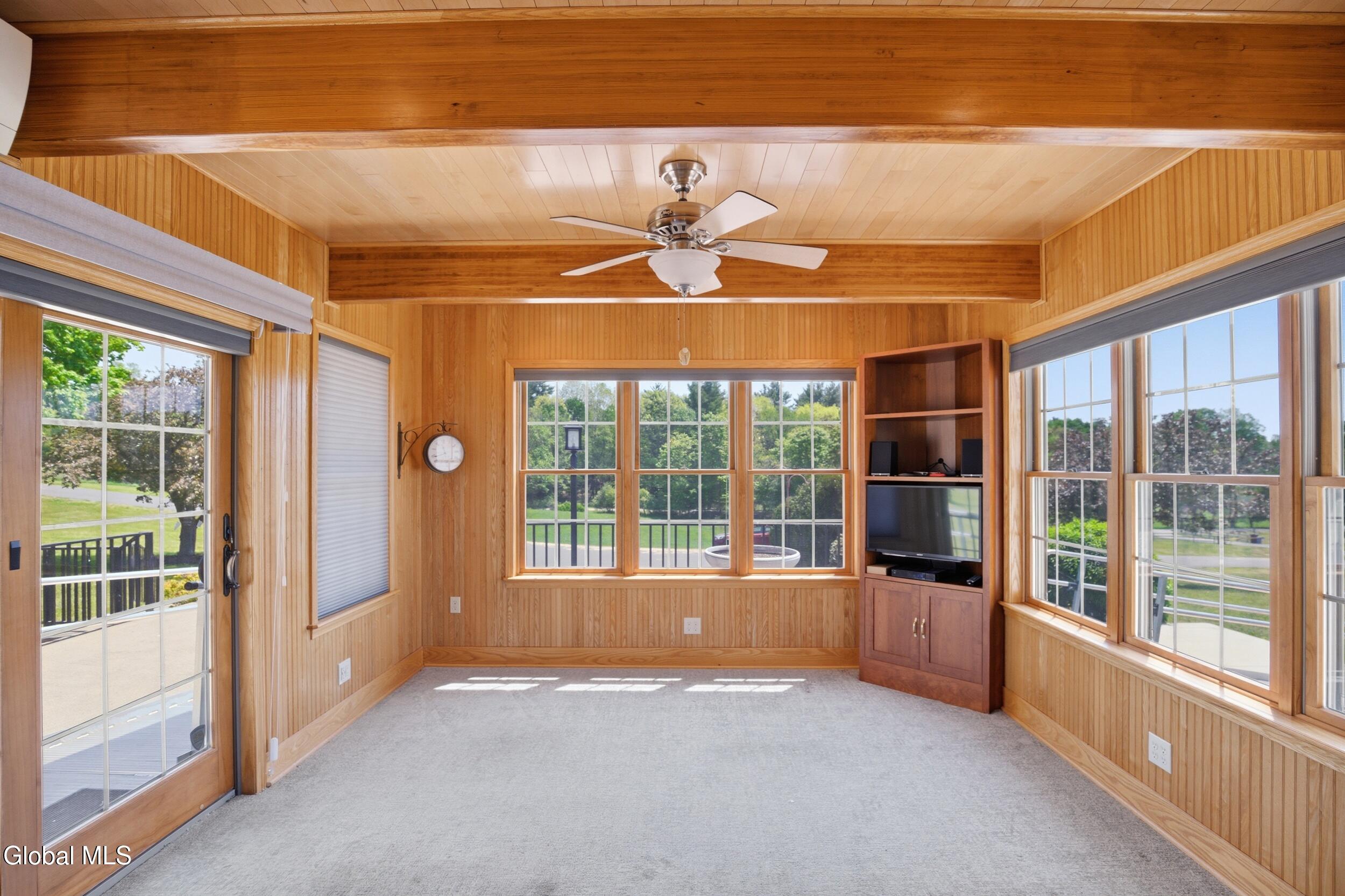 19 Polk Way West Sand Lake NY 12196