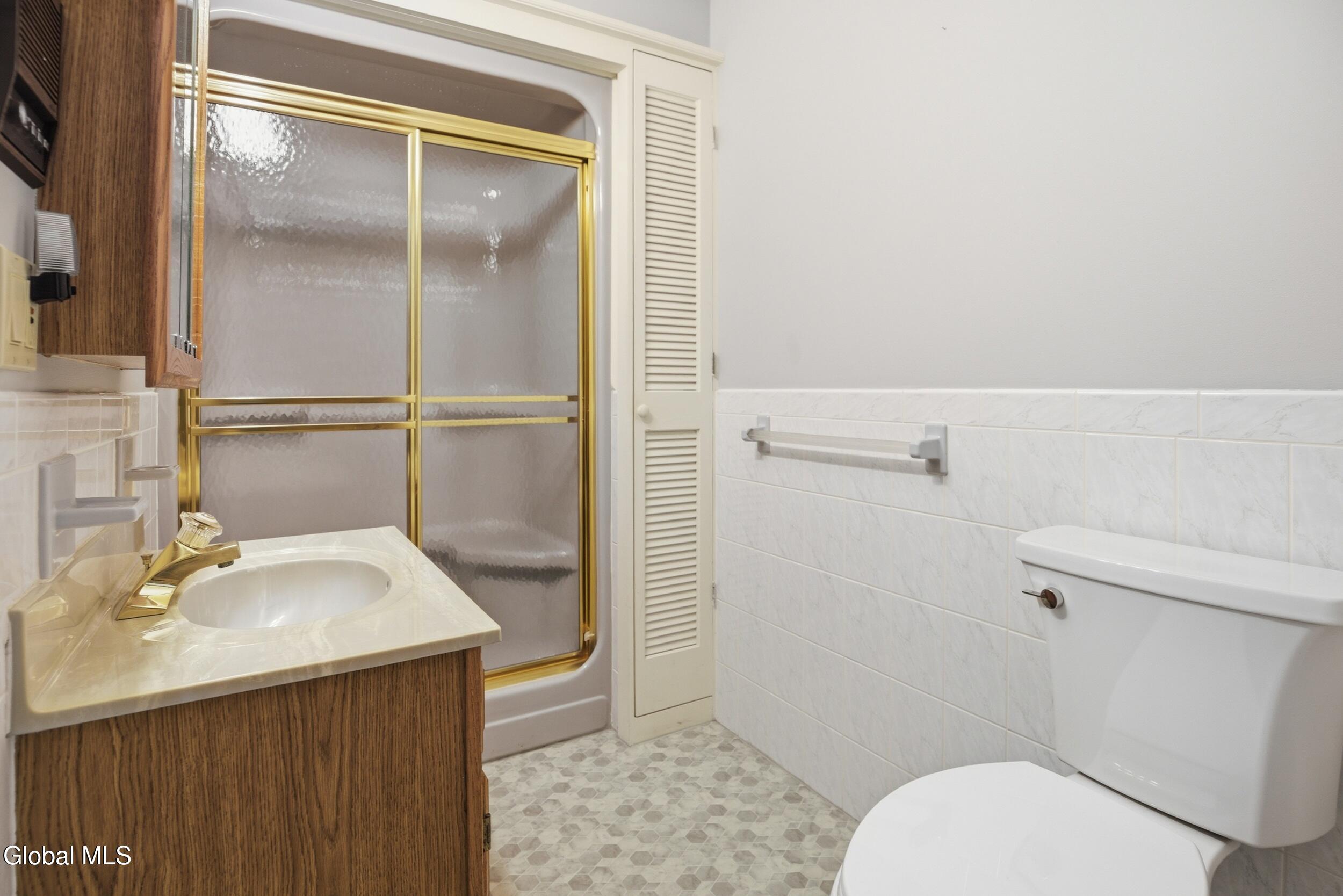 19 Polk Way West Sand Lake NY 12196