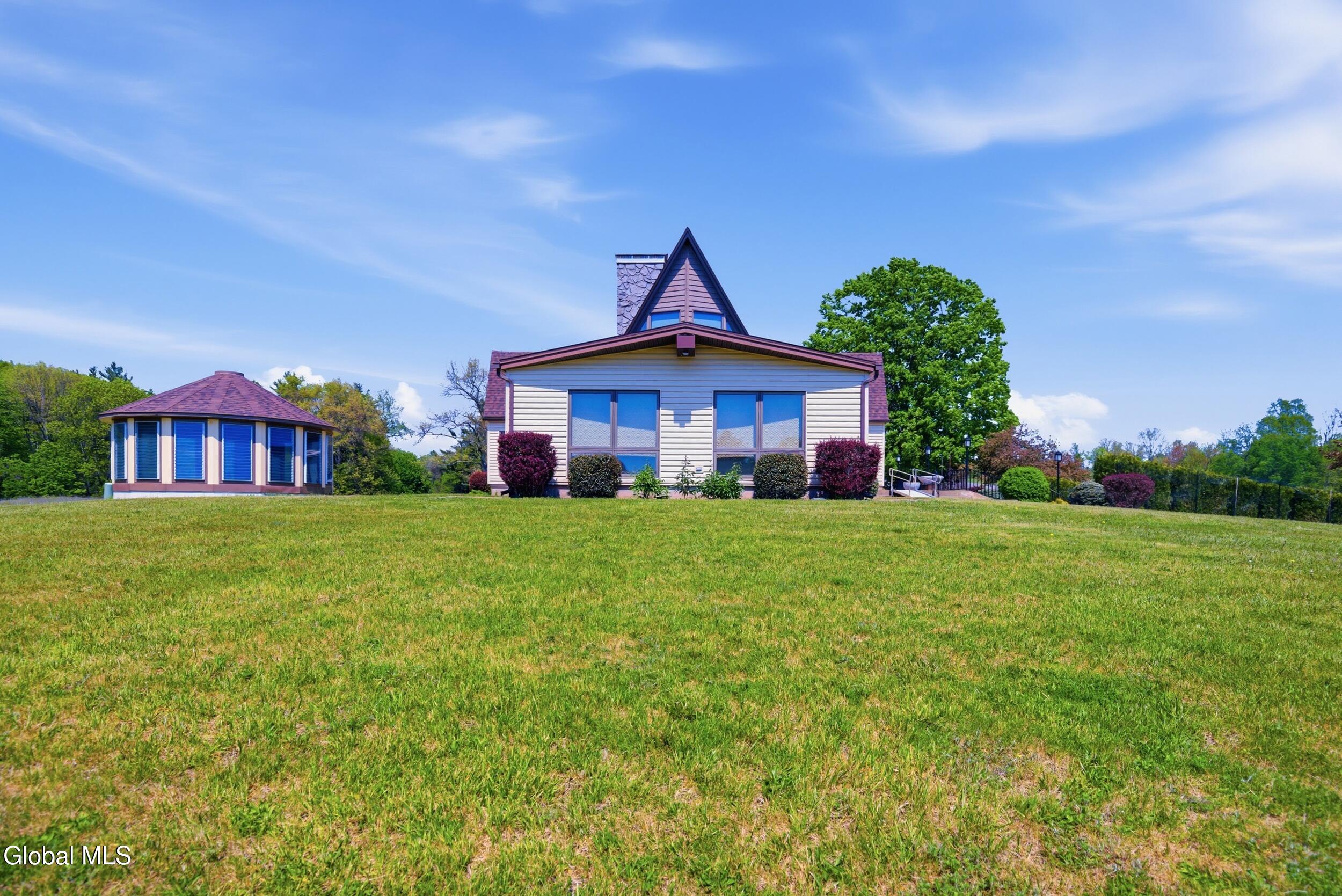 19 Polk Way West Sand Lake NY 12196