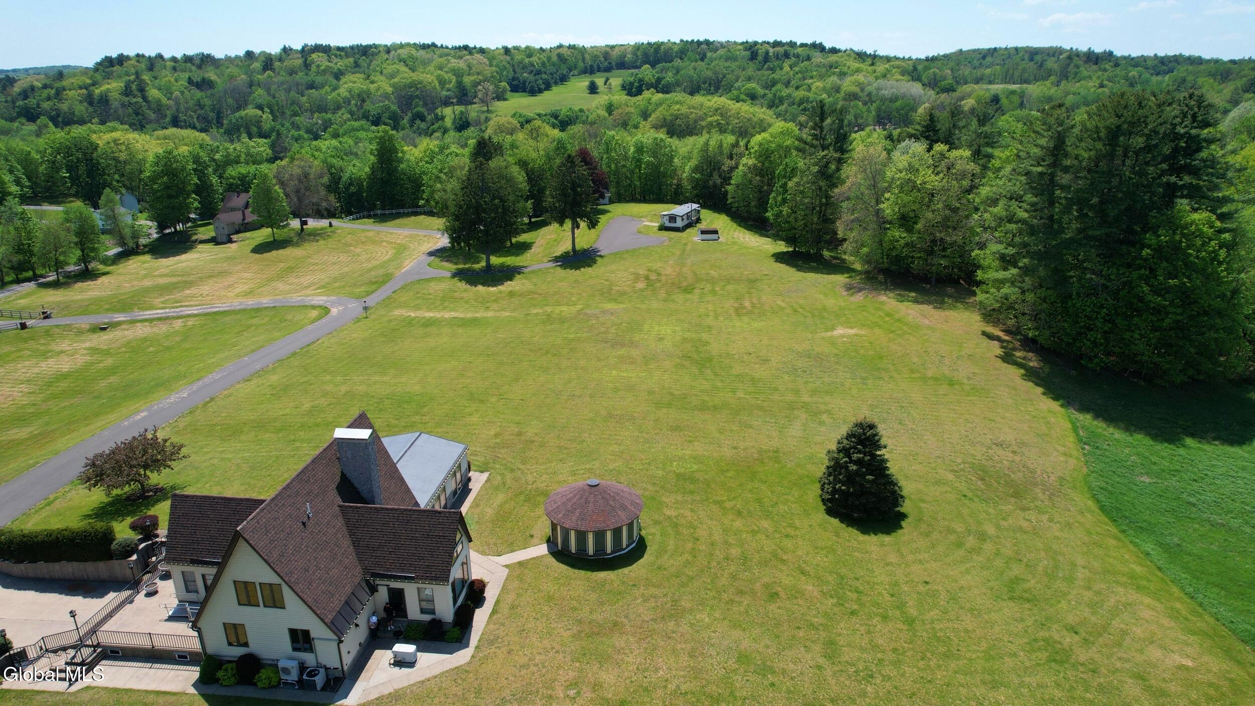 19 Polk Way West Sand Lake NY 12196