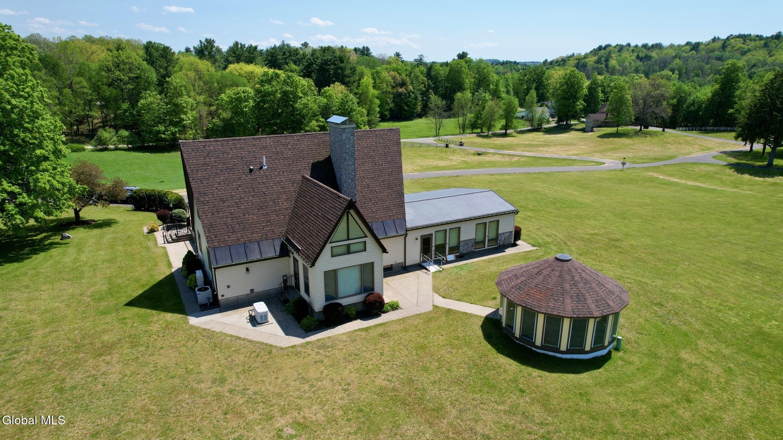 19 Polk Way West Sand Lake NY 12196