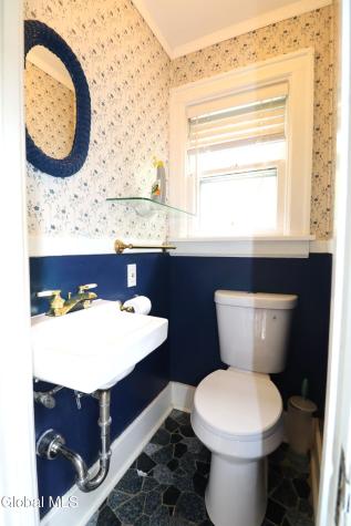 2132 Niskayuna Drive Niskayuna NY 12309