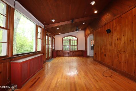 2132 Niskayuna Drive Niskayuna NY 12309