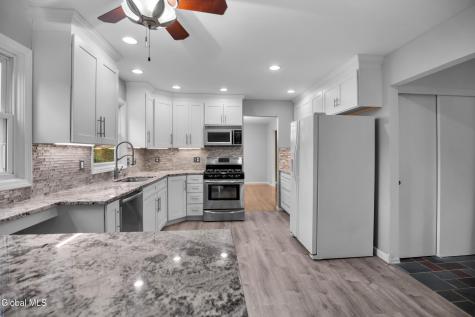 846 Northumberland Drive Schenectady NY 12309