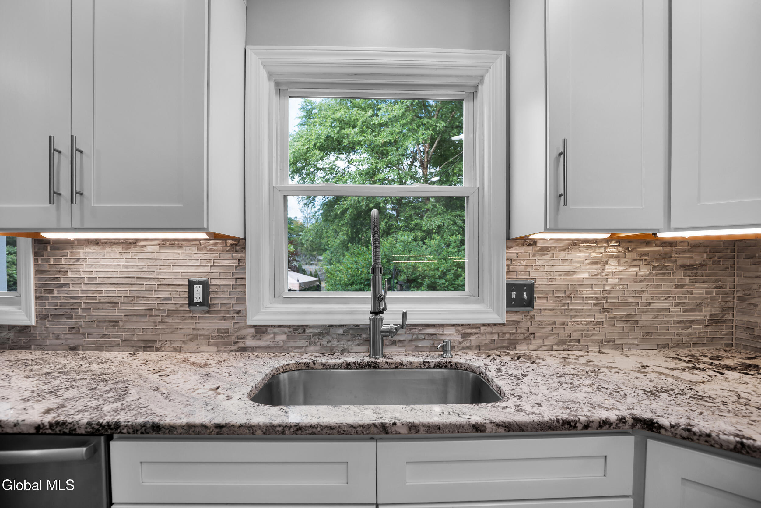 846 Northumberland Drive Schenectady NY 12309