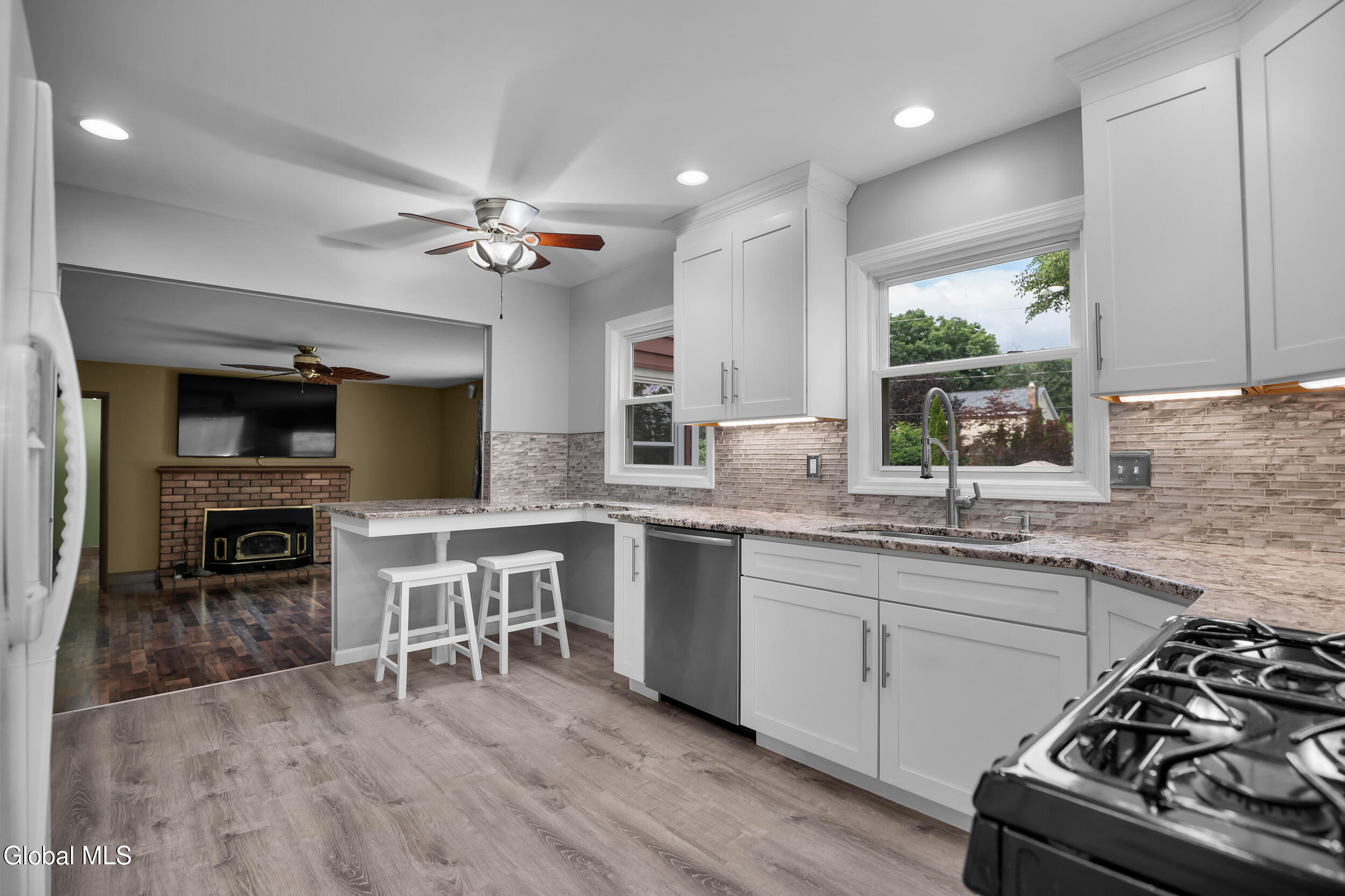 846 Northumberland Drive Schenectady NY 12309