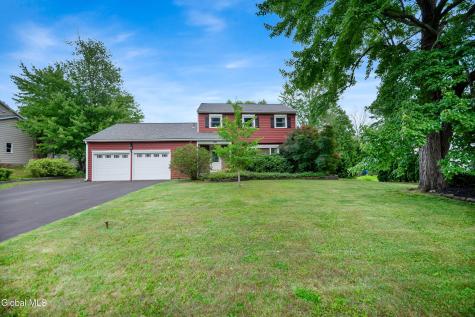 846 Northumberland Drive Schenectady NY 12309