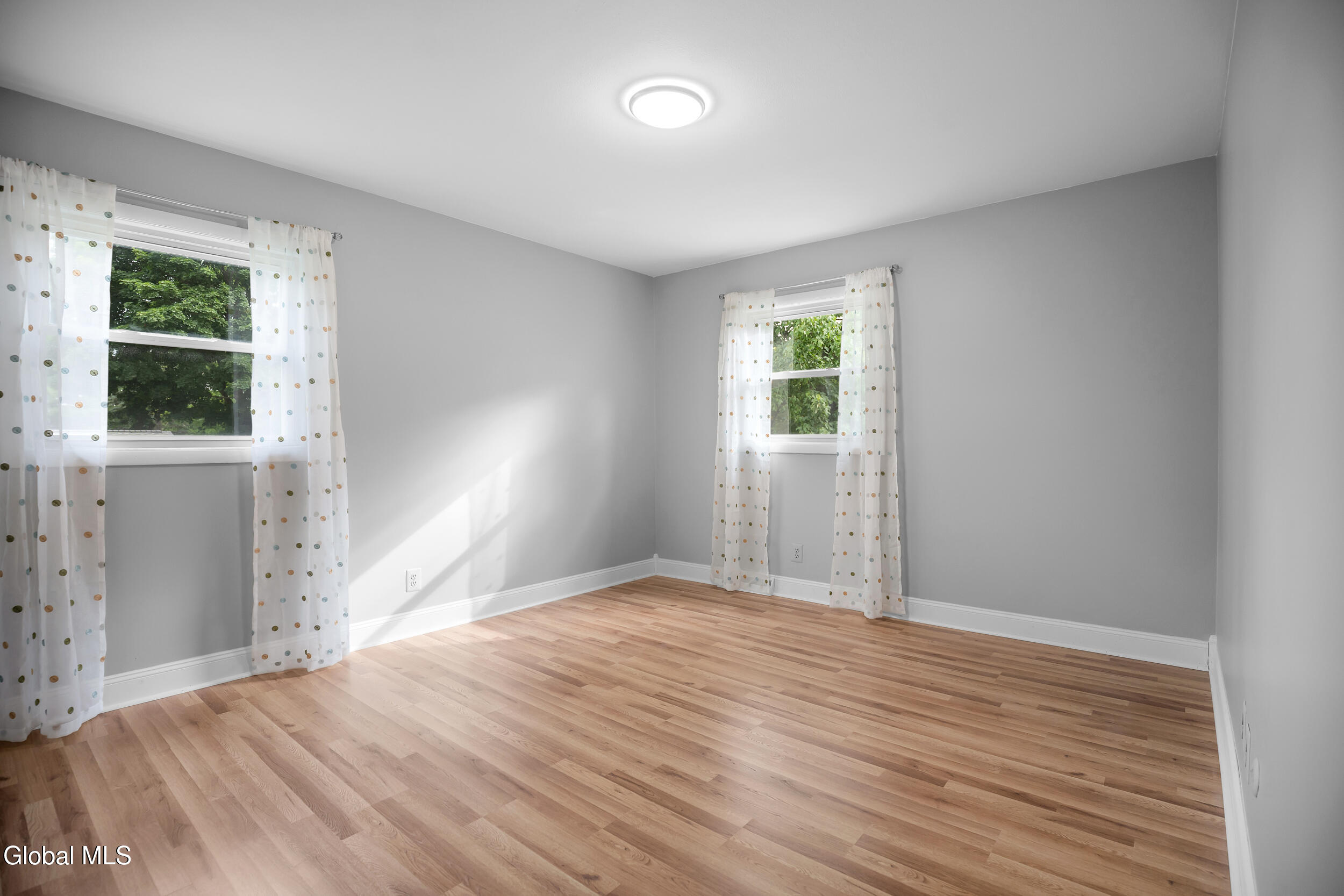 846 Northumberland Drive Schenectady NY 12309