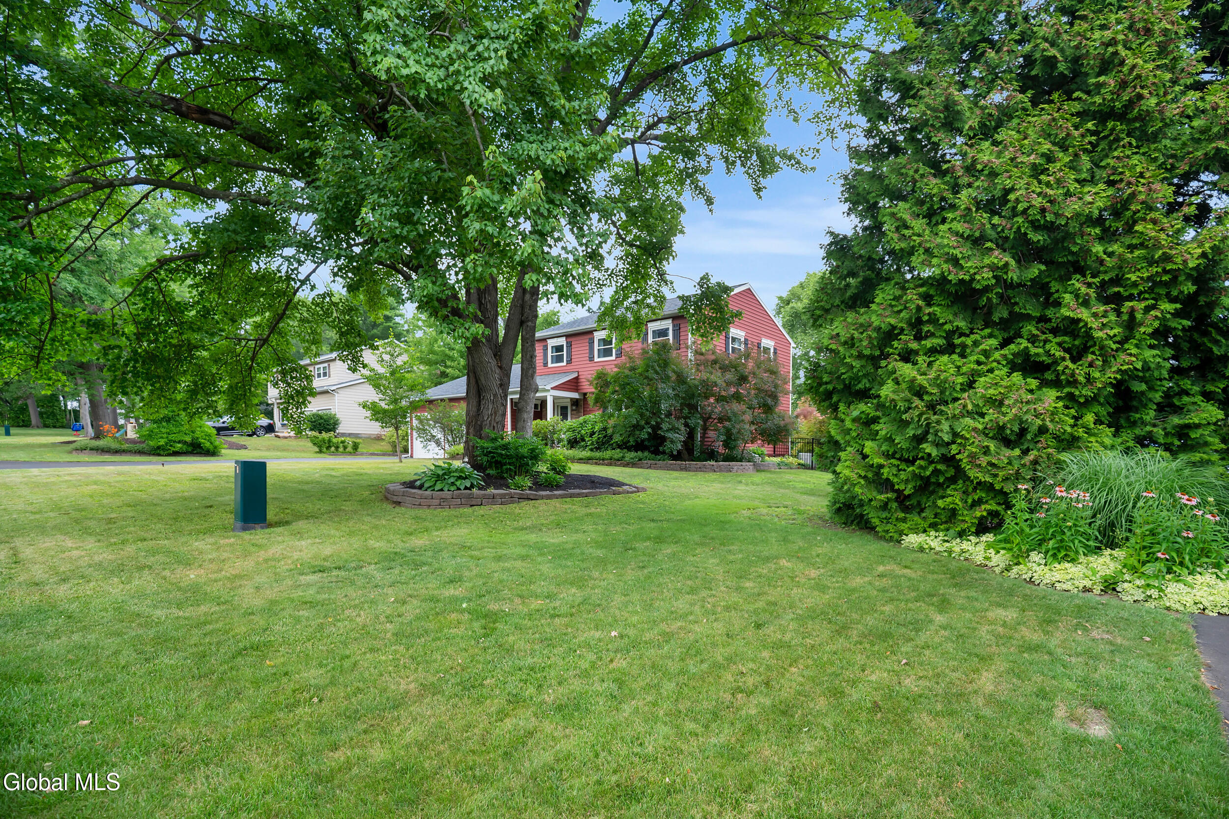 846 Northumberland Drive Schenectady NY 12309