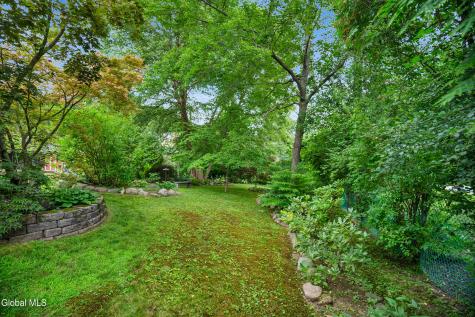 846 Northumberland Drive Schenectady NY 12309