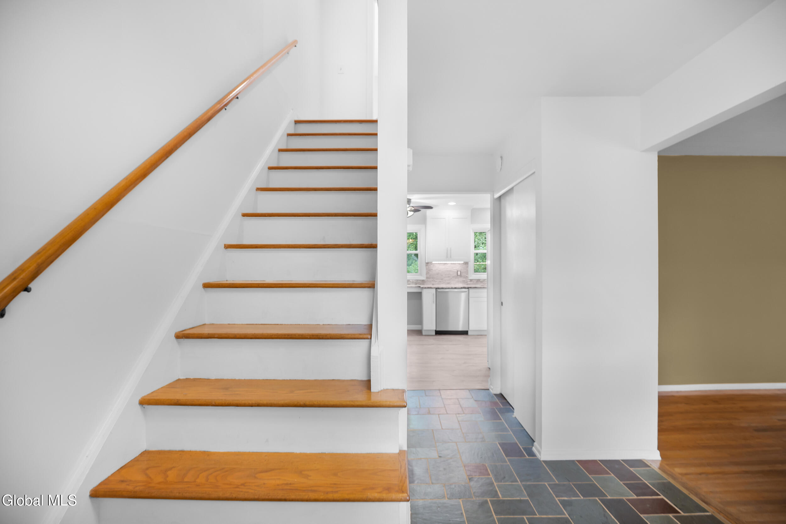 846 Northumberland Drive Schenectady NY 12309