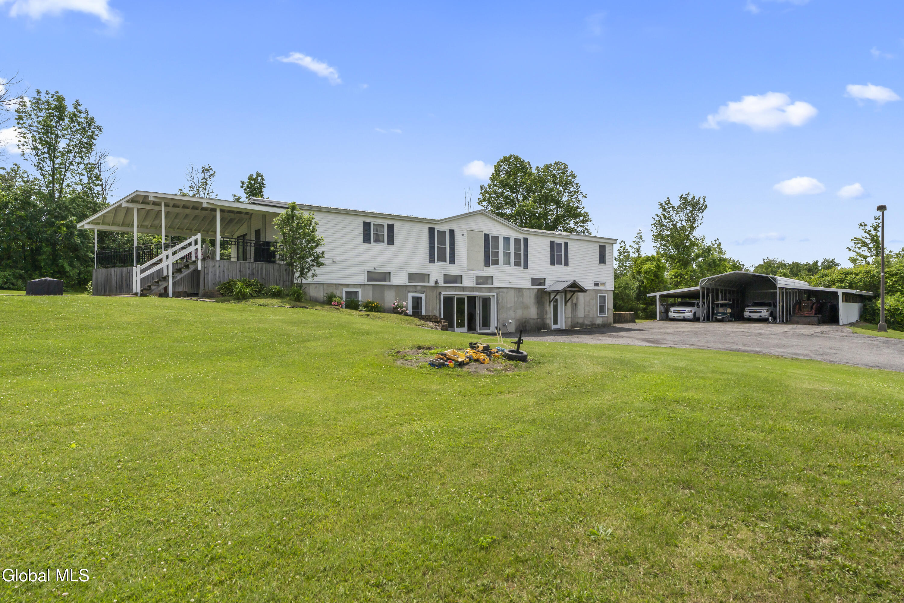 204 Devenpeck Road Sprakers NY 12166