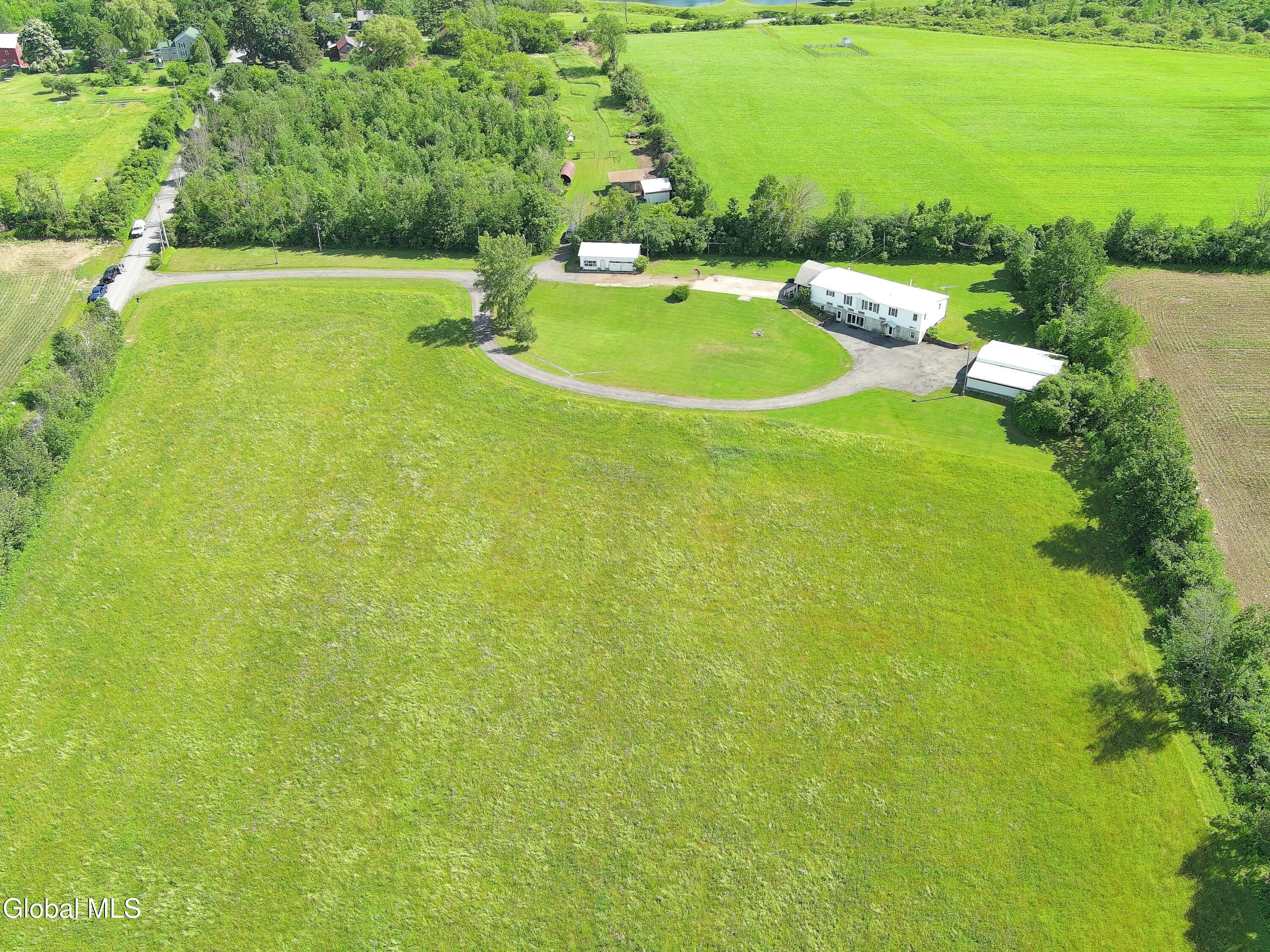 204 Devenpeck Road Sprakers NY 12166
