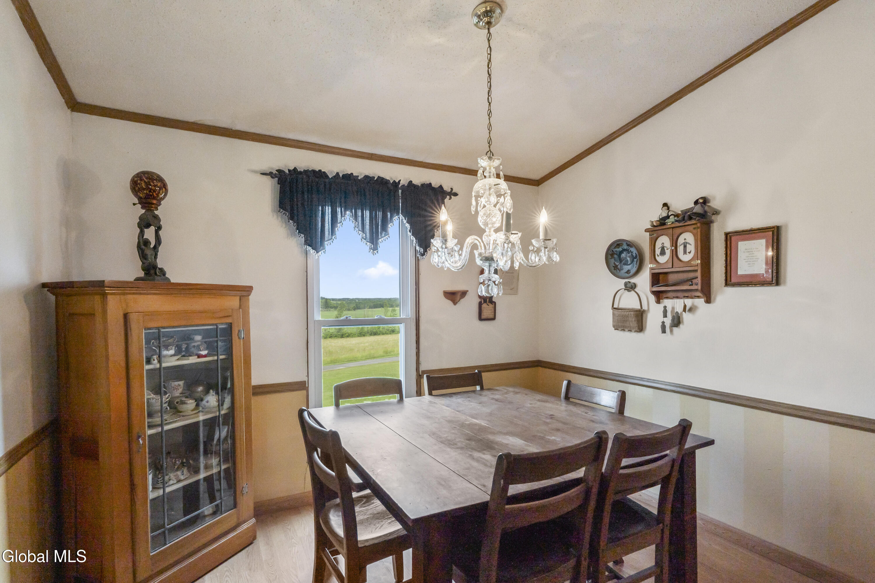 204 Devenpeck Road Sprakers NY 12166