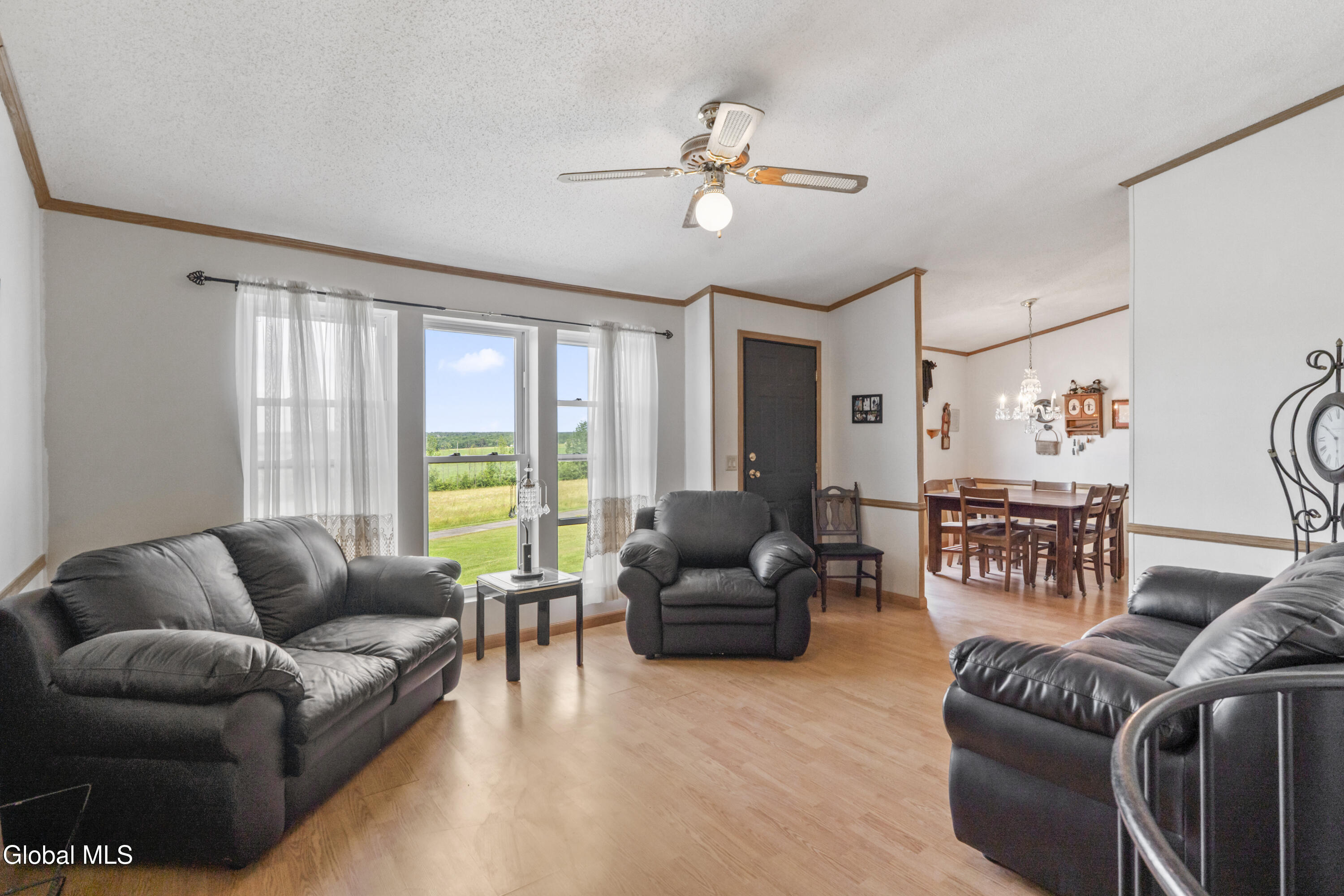 204 Devenpeck Road Sprakers NY 12166