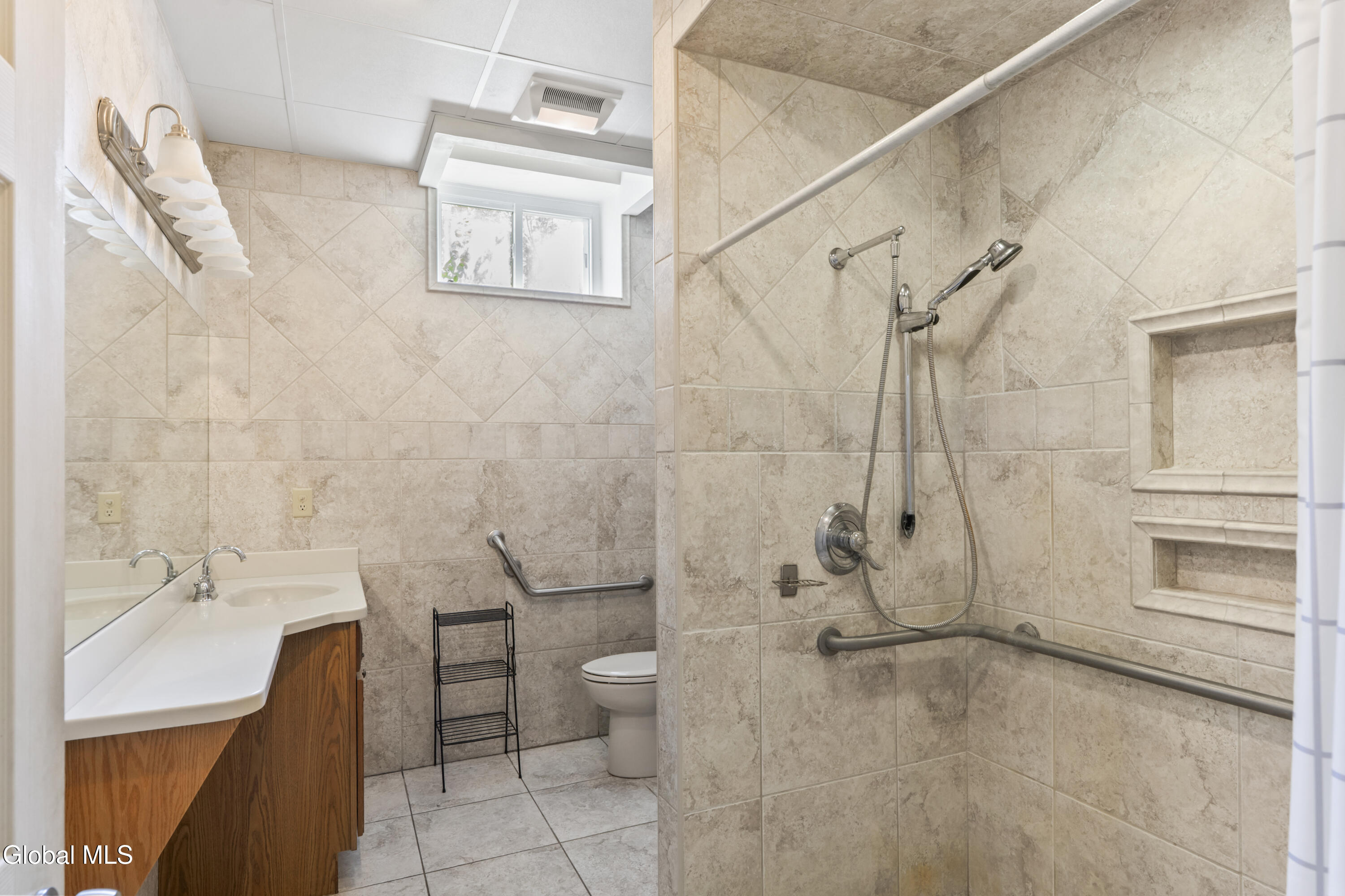 204 Devenpeck Road Sprakers NY 12166