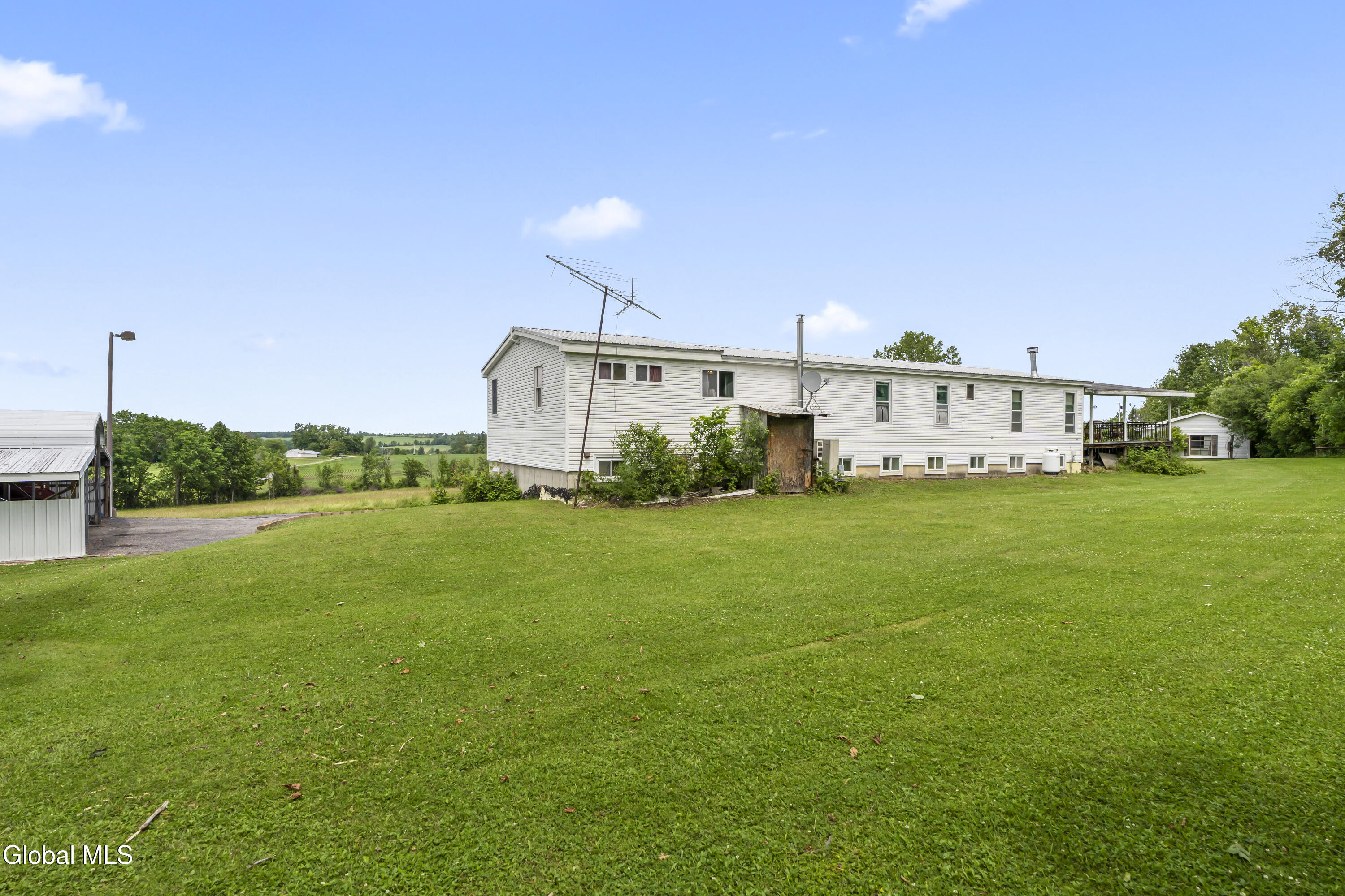 204 Devenpeck Road Sprakers NY 12166