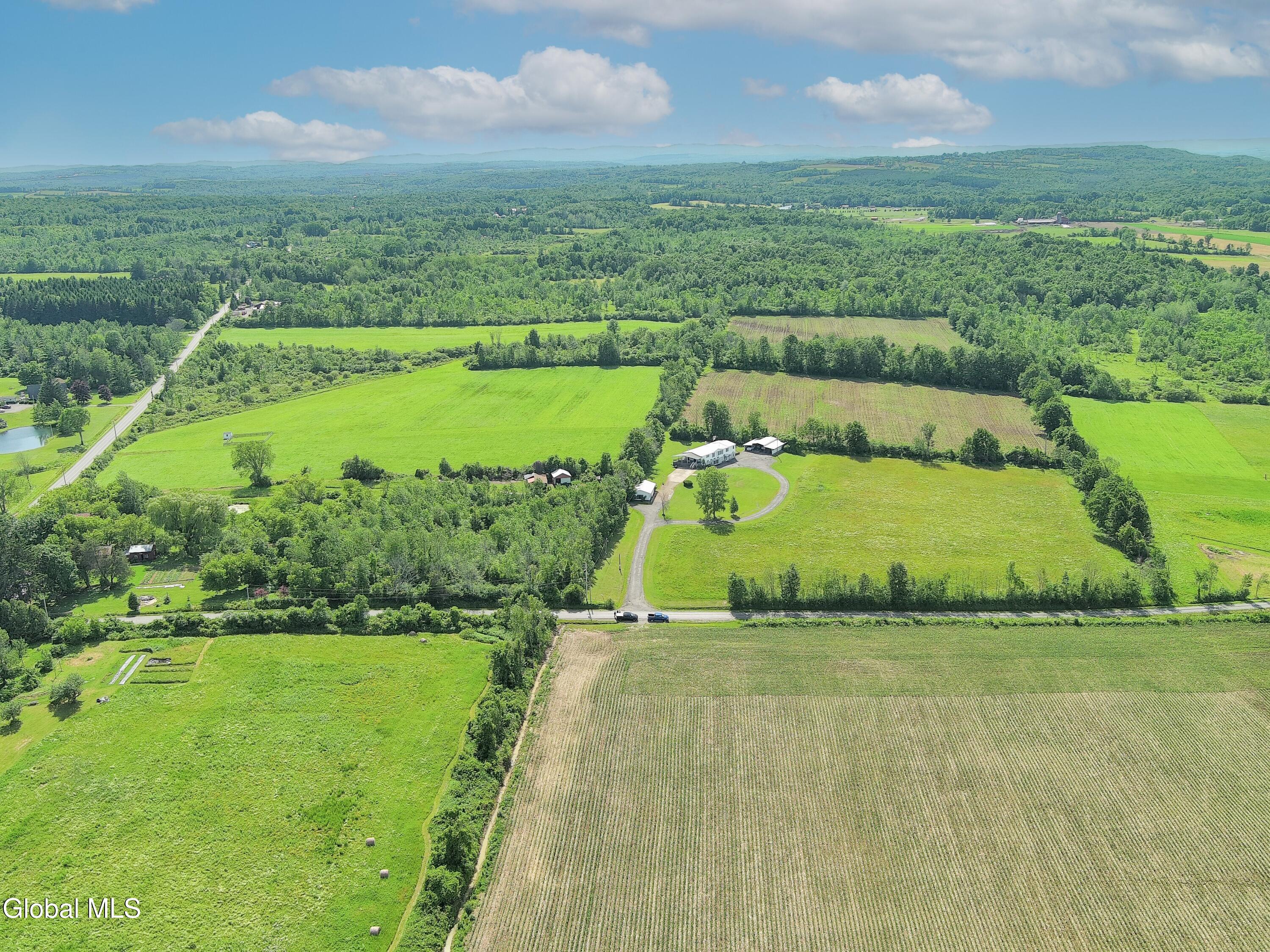 204 Devenpeck Road Sprakers NY 12166
