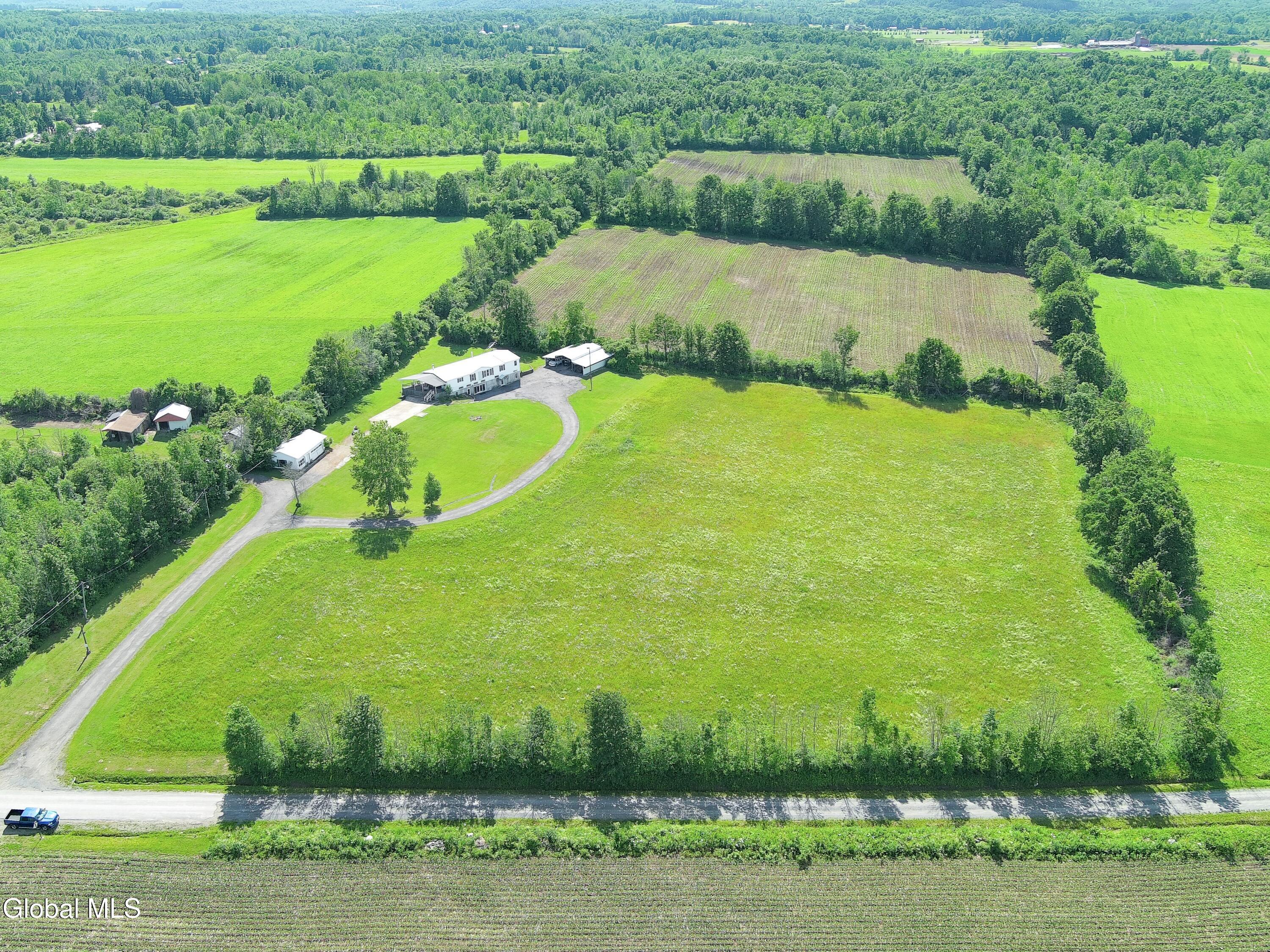 204 Devenpeck Road Sprakers NY 12166