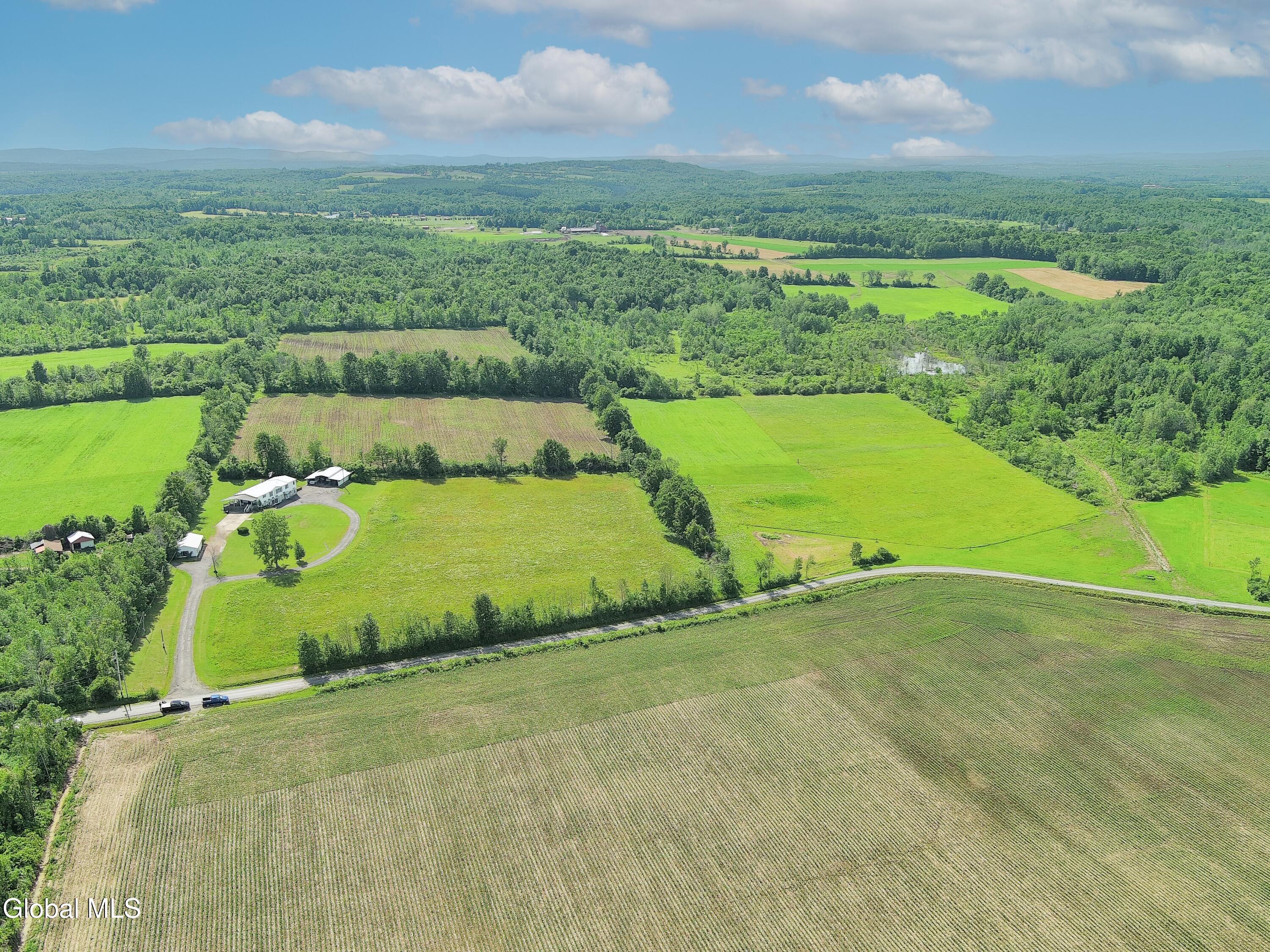 204 Devenpeck Road Sprakers NY 12166