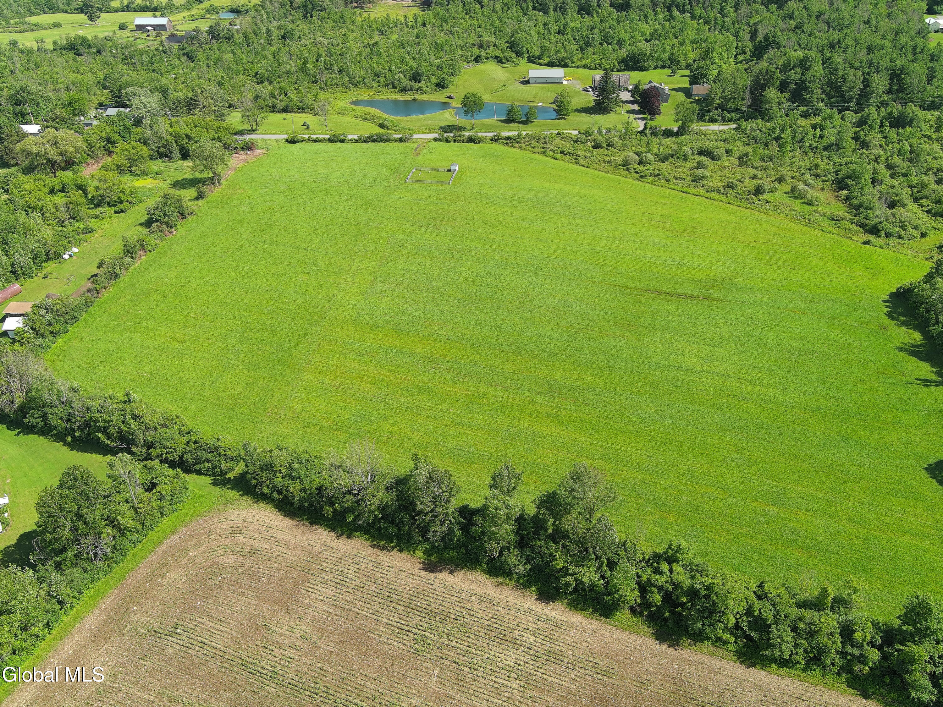 204 Devenpeck Road Sprakers NY 12166
