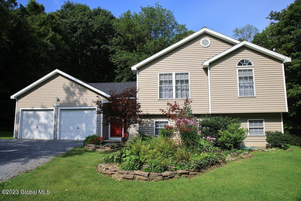 5557 Lake Road Galway NY 12074