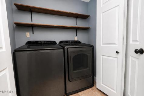 10 Willow Road Queensbury NY 12804