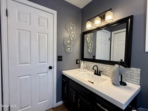 10 Willow Road Queensbury NY 12804