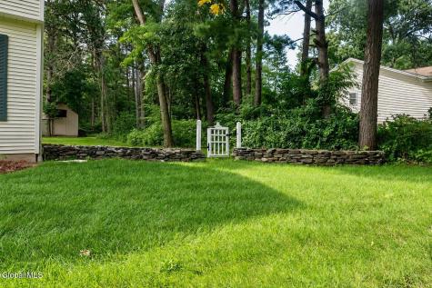 10 Willow Road Queensbury NY 12804