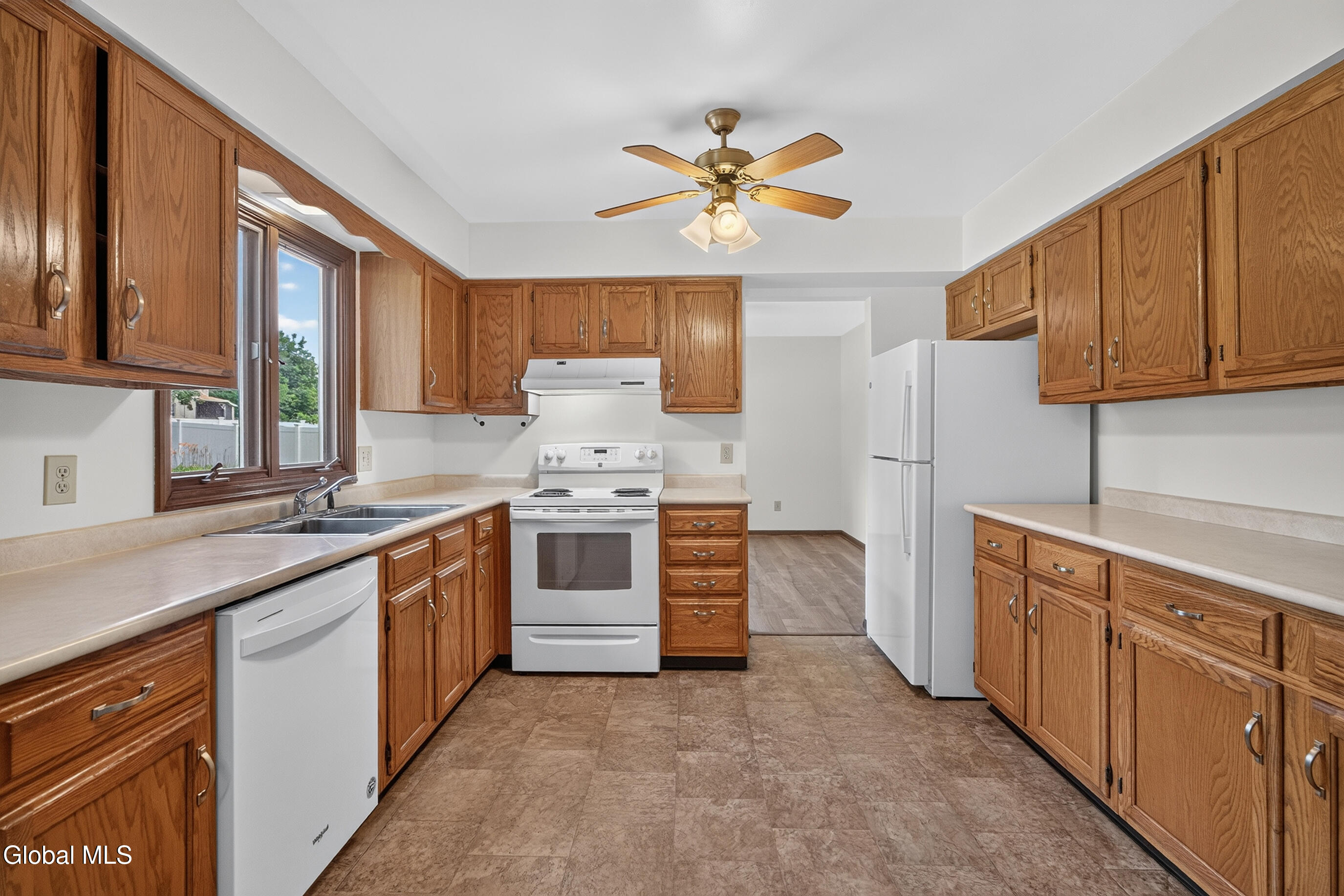 6 Durham Court Schenectady NY 12309