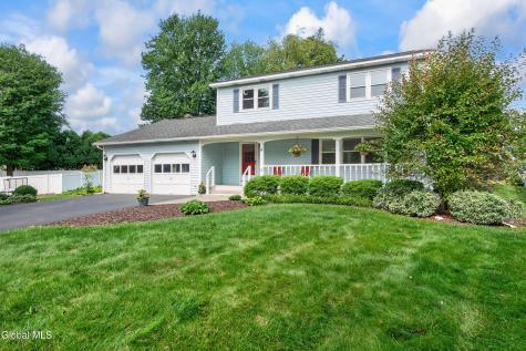 6 Durham Court Schenectady NY 12309